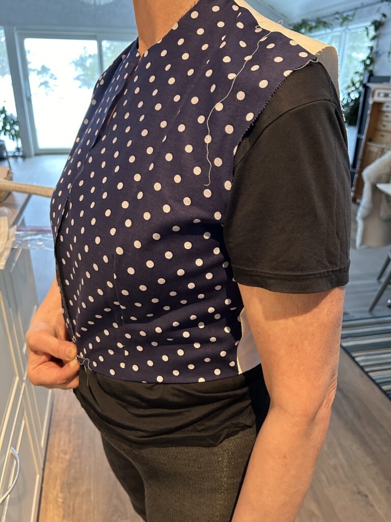 Klädskolan –  lär dig göra egna kläder