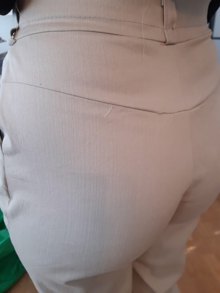 Klädskolan –  lär dig göra egna kläder