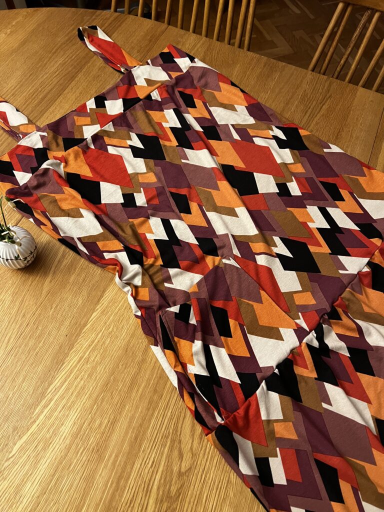 Klädskolan –  lär dig göra egna kläder