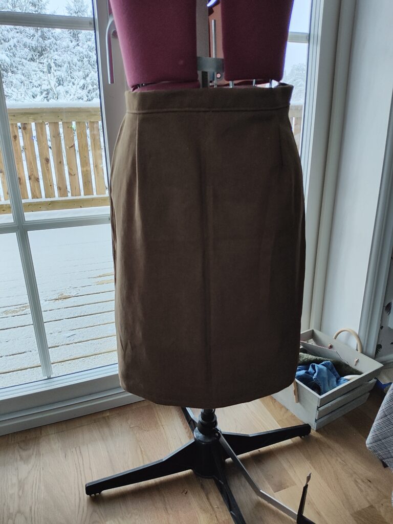 Klädskolan –  lär dig göra egna kläder