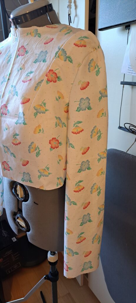 Klädskolan –  lär dig göra egna kläder