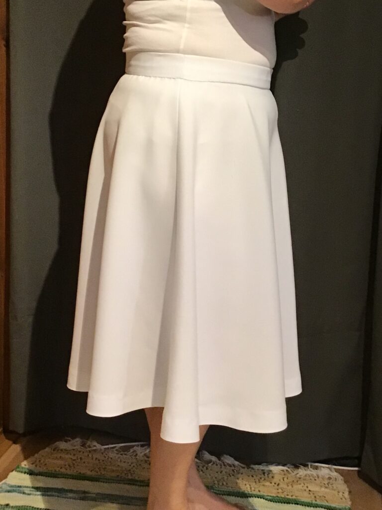 Klädskolan –  lär dig göra egna kläder