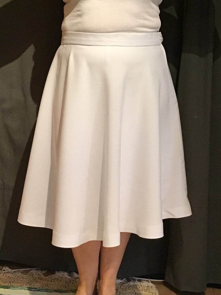 Klädskolan –  lär dig göra egna kläder