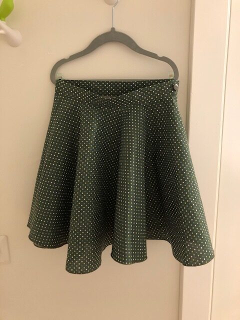 Klädskolan –  lär dig göra egna kläder