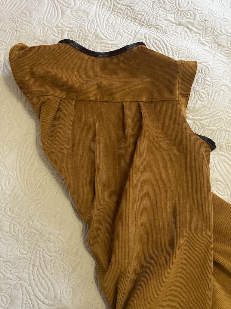 Klädskolan –  lär dig göra egna kläder