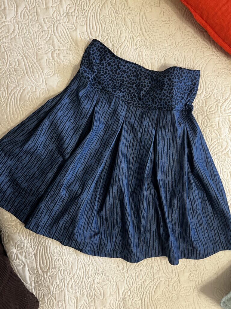 Klädskolan –  lär dig göra egna kläder