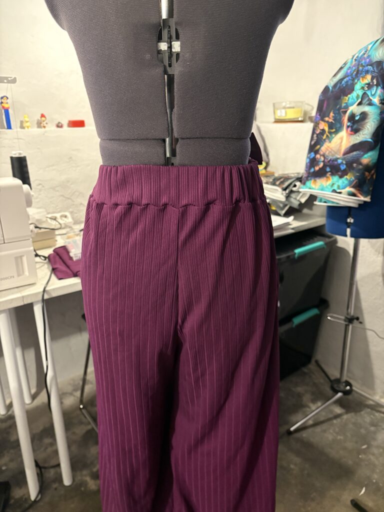 Klädskolan –  lär dig göra egna kläder