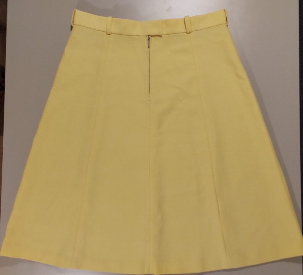 Klädskolan –  lär dig göra egna kläder