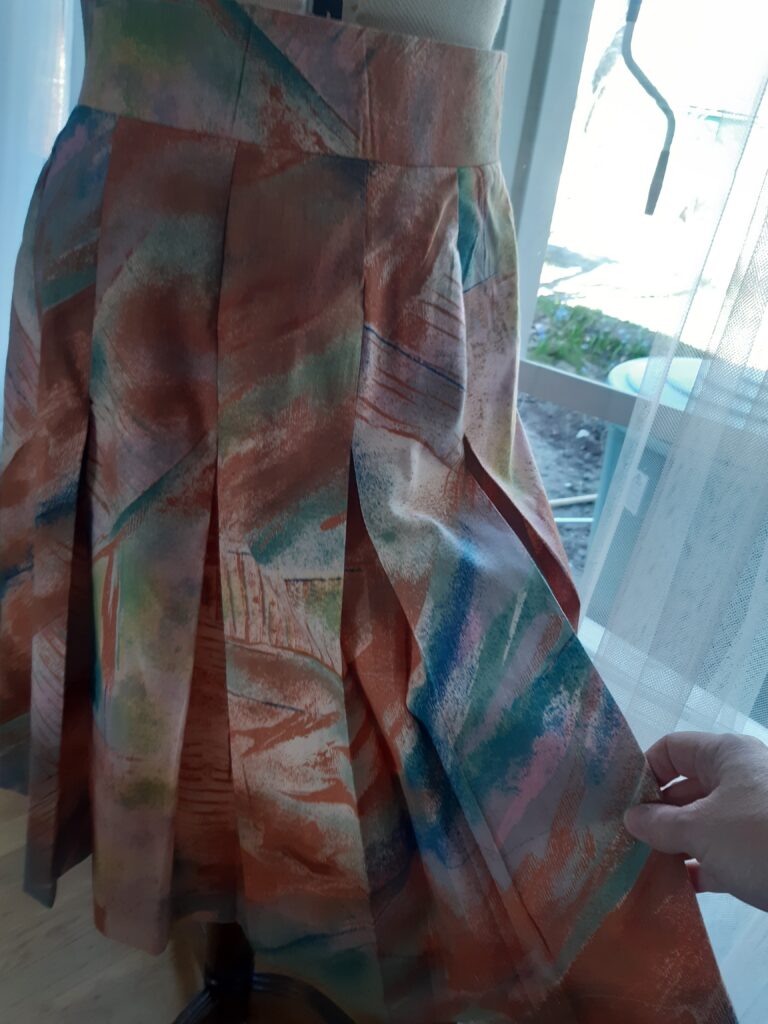 Klädskolan –  lär dig göra egna kläder