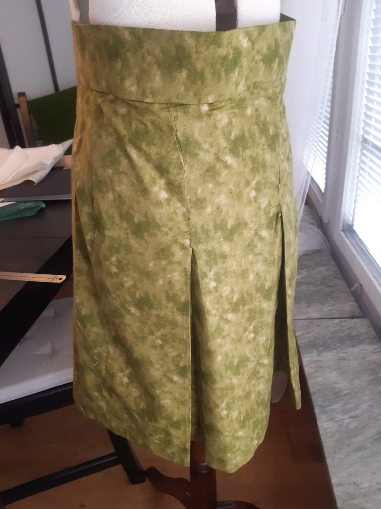 Klädskolan –  lär dig göra egna kläder