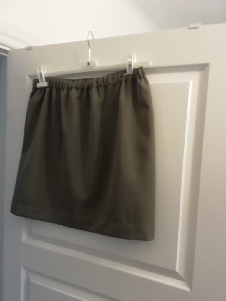 Klädskolan –  lär dig göra egna kläder