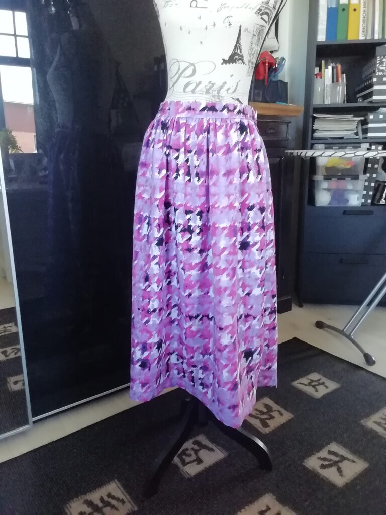 Klädskolan –  lär dig göra egna kläder