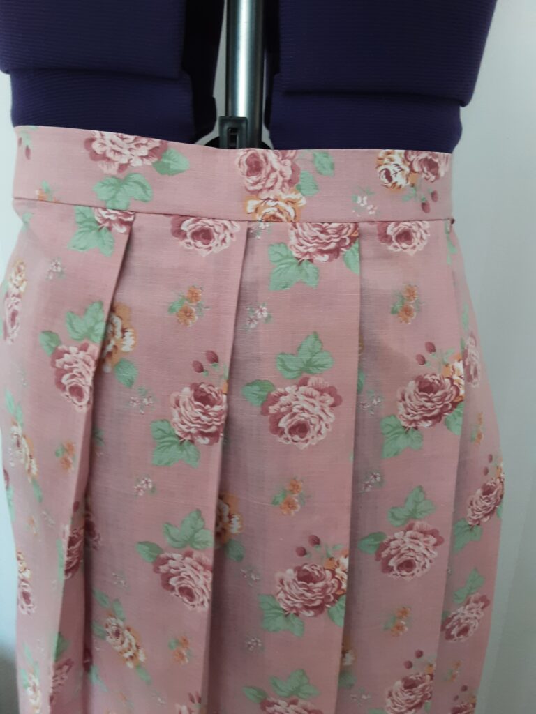 Klädskolan –  lär dig göra egna kläder