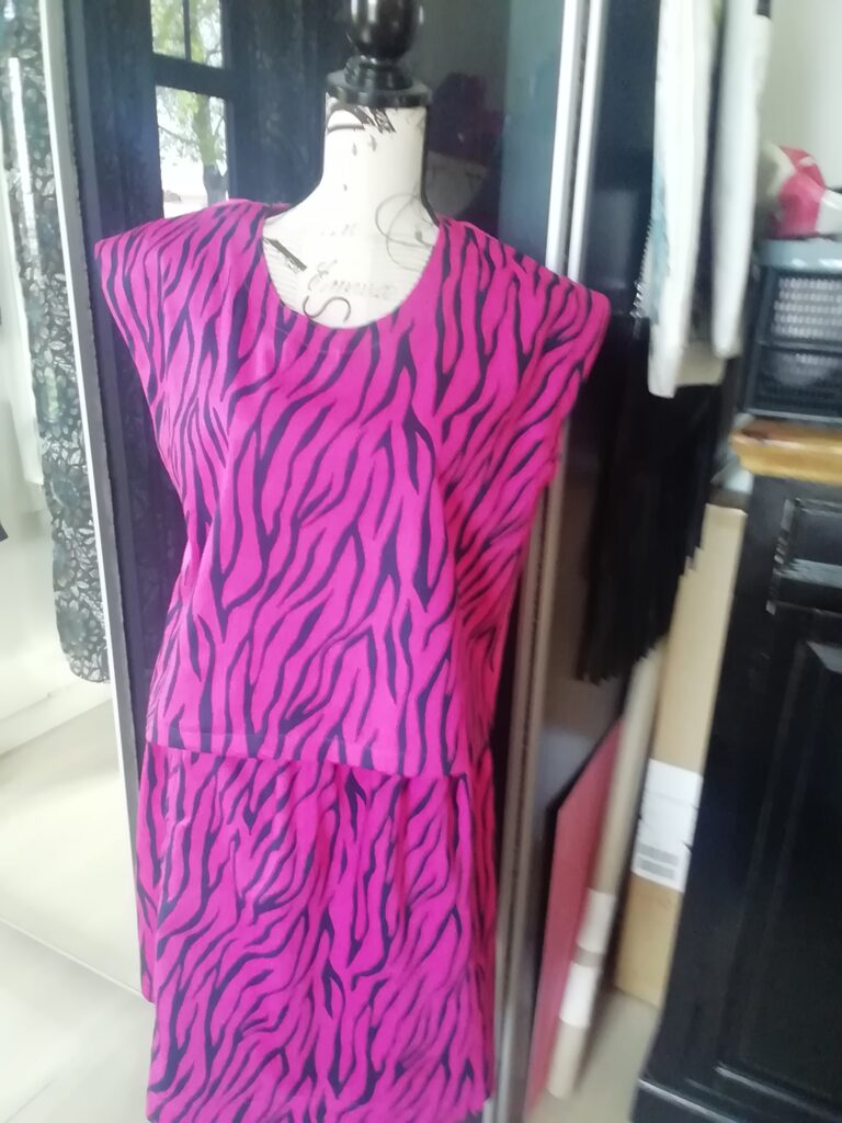 Klädskolan –  lär dig göra egna kläder