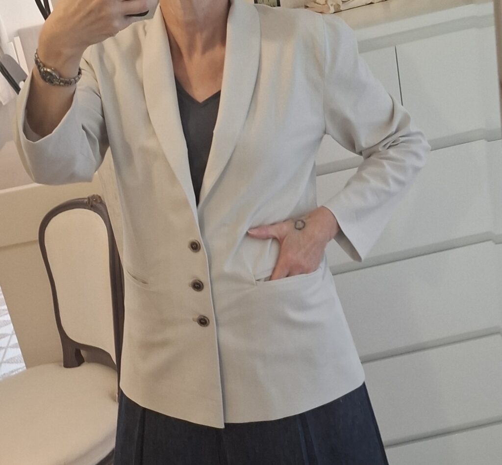 Klädskolan –  lär dig göra egna kläder