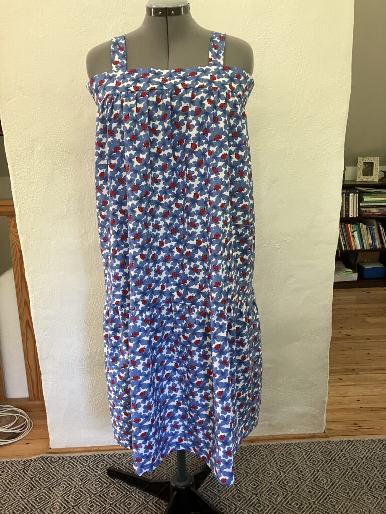 Klädskolan –  lär dig göra egna kläder