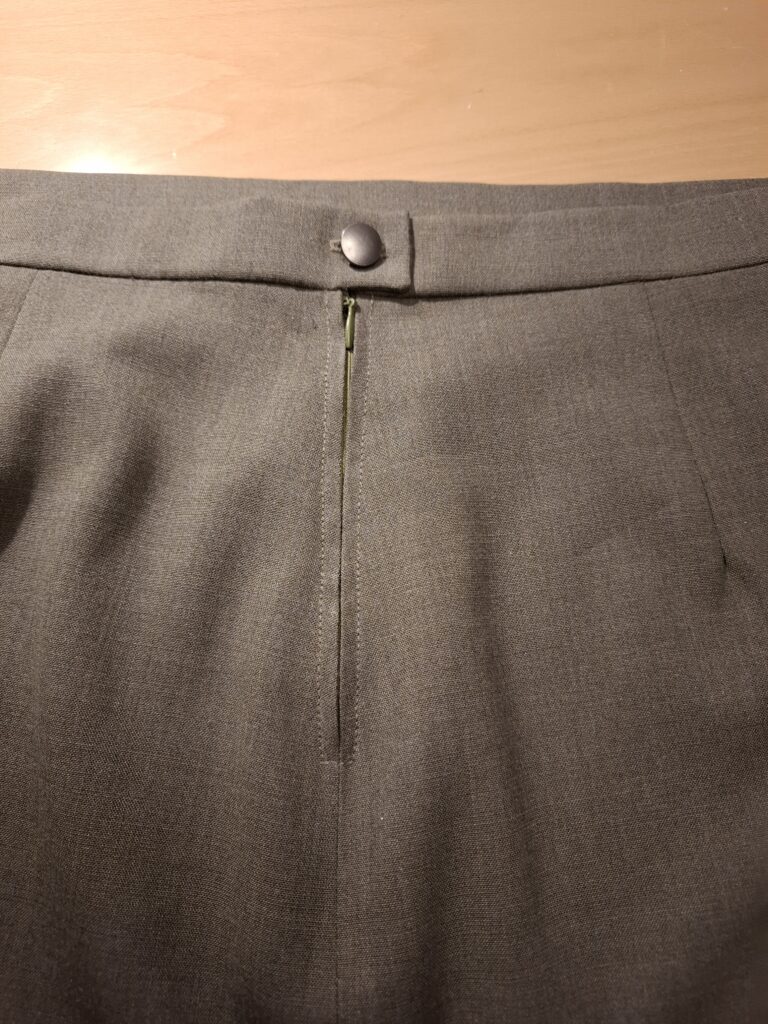 Klädskolan –  lär dig göra egna kläder