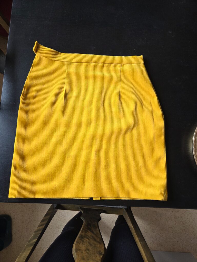 Klädskolan –  lär dig göra egna kläder