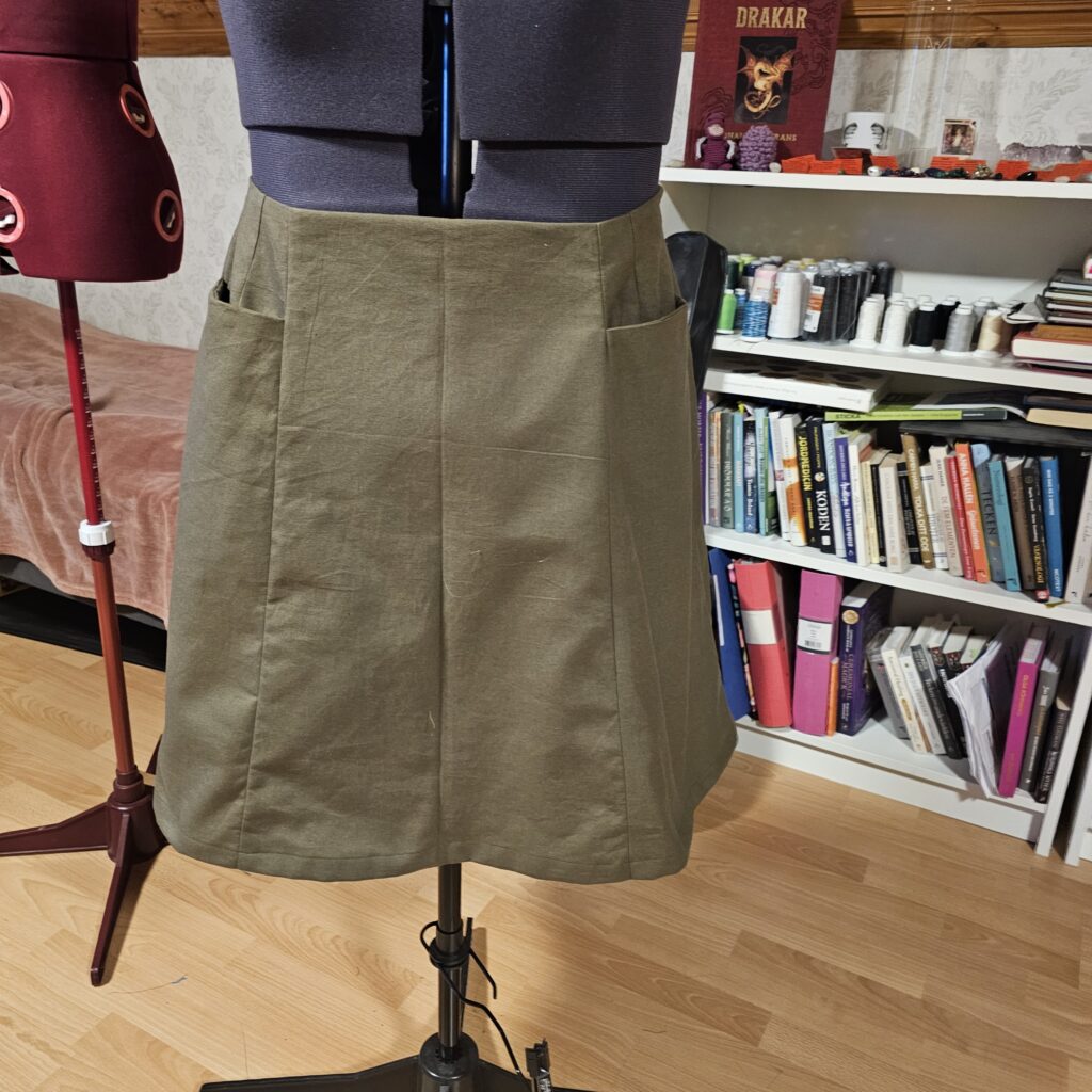 Klädskolan –  lär dig göra egna kläder